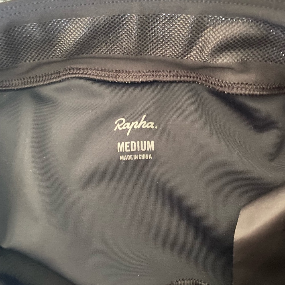 Two pairs of Rapha Core Cargo Cycling Shorts - Picture 5 of 6